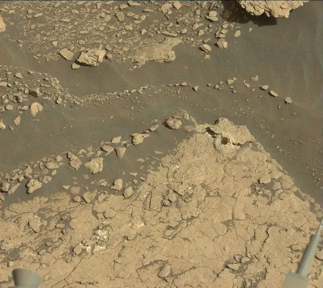 Sol 2910: Mast Camera (Mastcam)