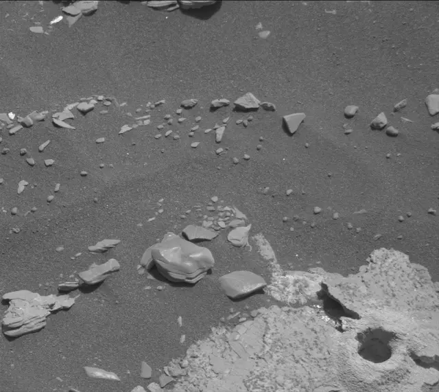 Sol 2911: Mast Camera (Mastcam)