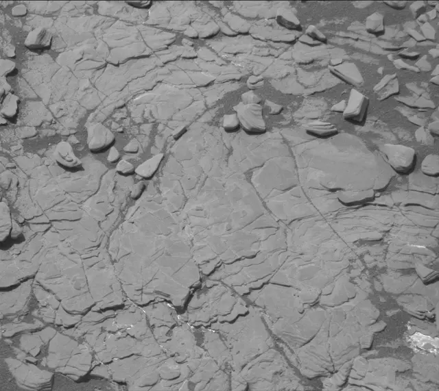 Sol 2914: Mast Camera (Mastcam)