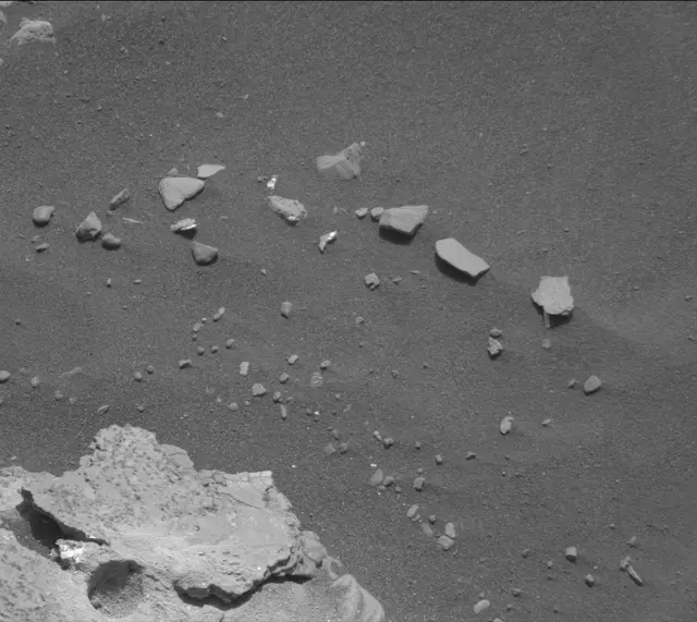 Sol 2919: Mast Camera (Mastcam)