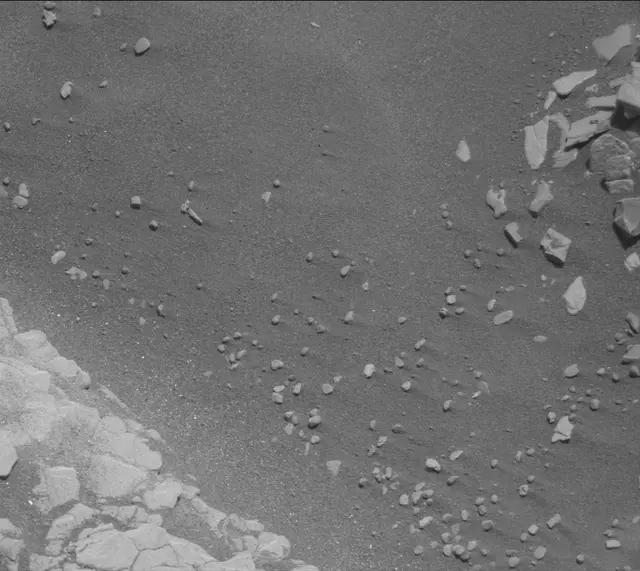 Sol 2920: Mast Camera (Mastcam)