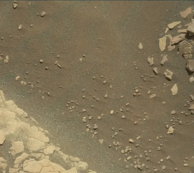 Sol 2920: Mast Camera (Mastcam)