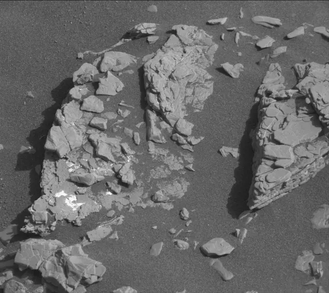 Sol 2922: Mast Camera (Mastcam)