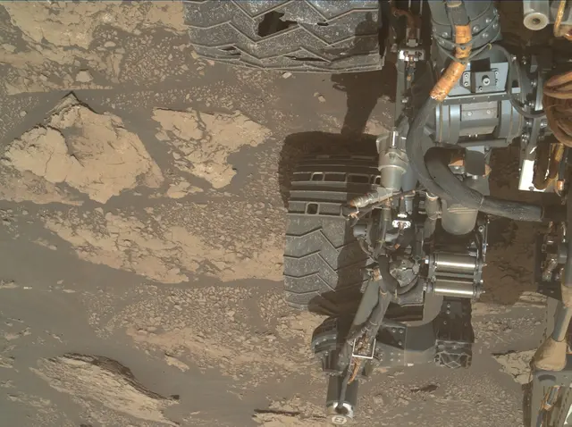 Sol 2922: Mars Hand Lens Imager (MAHLI)