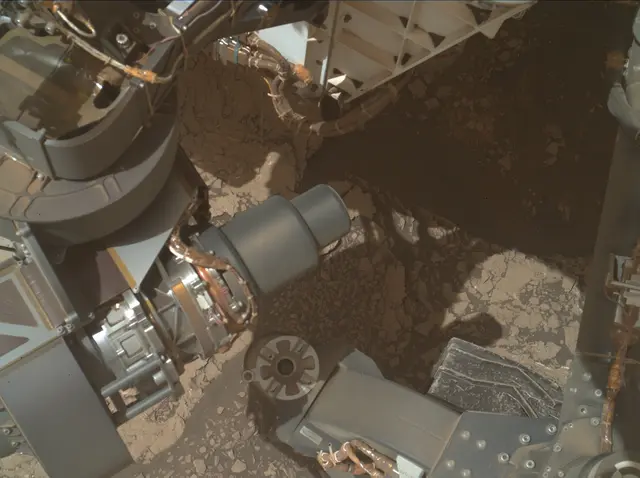 Sol 2922: Mars Hand Lens Imager (MAHLI)