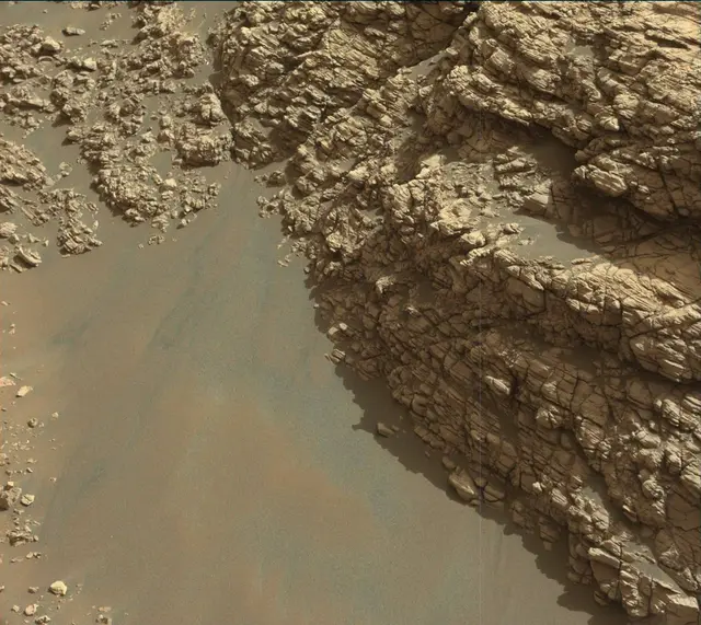 Sol 2923: Mast Camera (Mastcam)