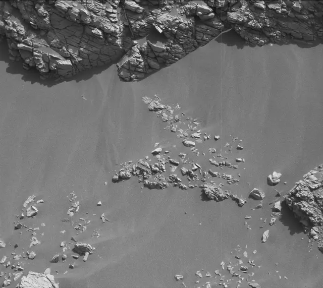Sol 2923: Mast Camera (Mastcam)