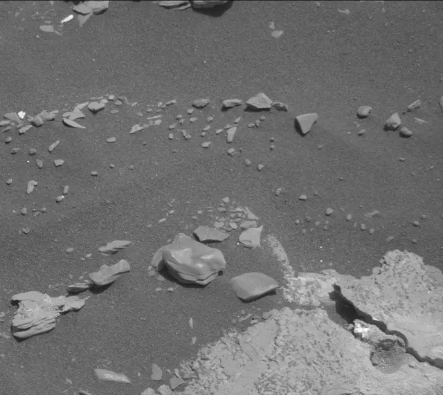 Sol 2923: Mast Camera (Mastcam)