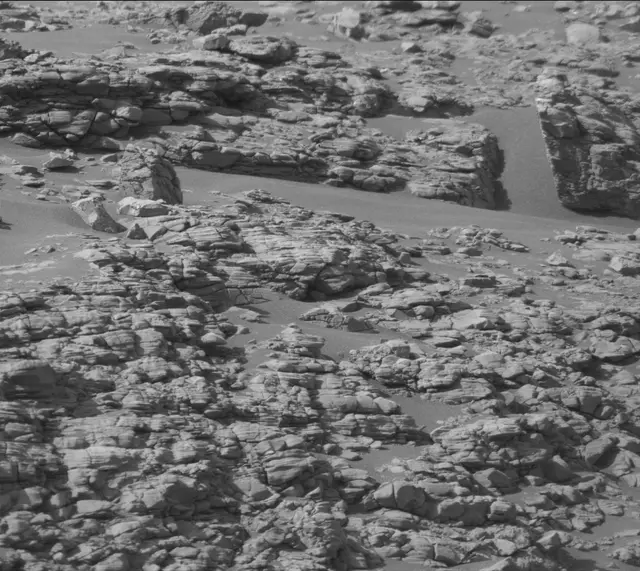 Sol 2924: Mast Camera (Mastcam)