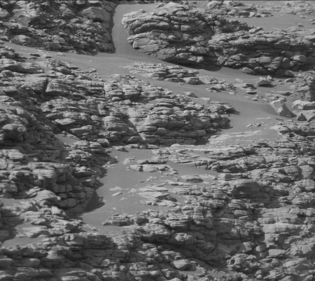 Sol 2924: Mast Camera (Mastcam)