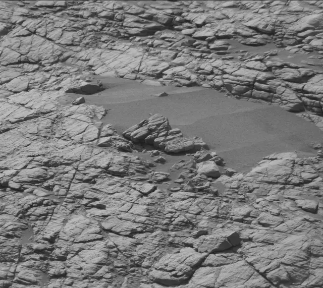 Sol 2924: Mast Camera (Mastcam)
