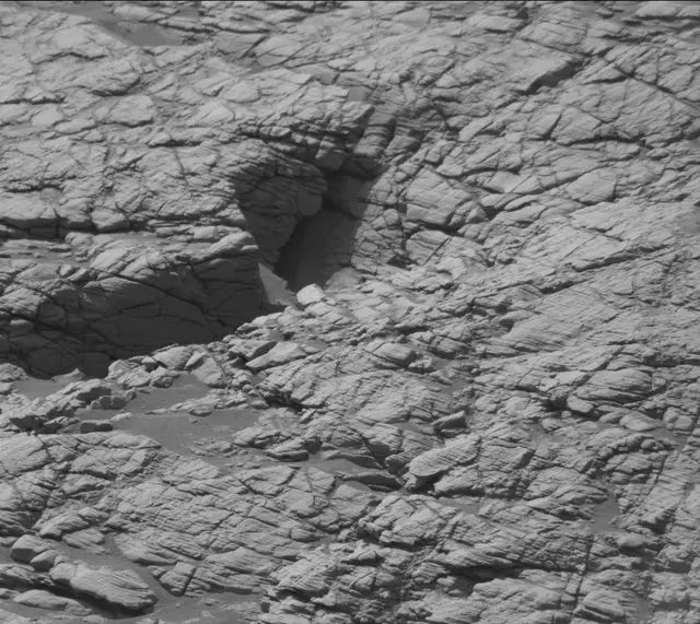 Sol 2924: Mast Camera (Mastcam)