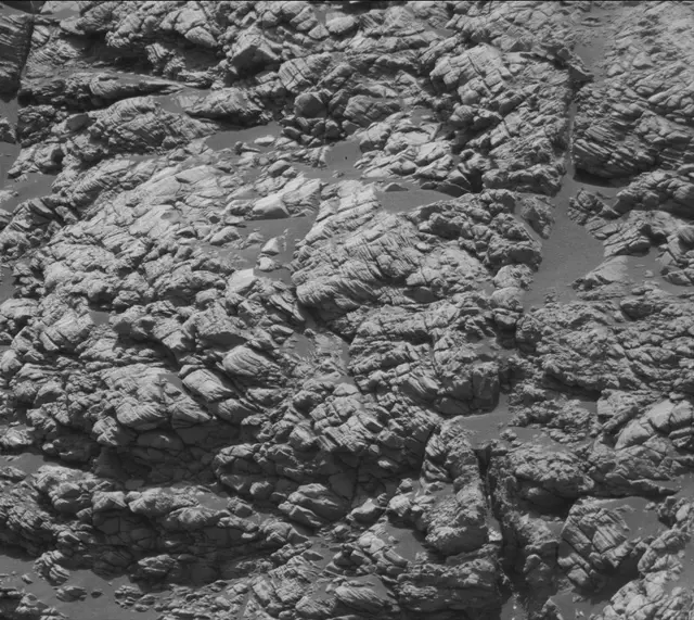 Sol 2924: Mast Camera (Mastcam)