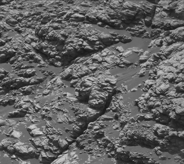 Sol 2924: Mast Camera (Mastcam)
