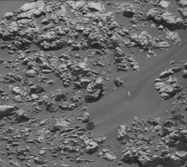 Sol 2924: Mast Camera (Mastcam)