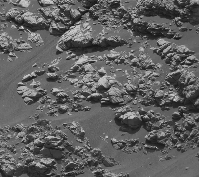 Sol 2924: Mast Camera (Mastcam)