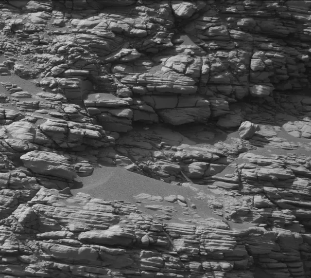 Sol 2924: Mast Camera (Mastcam)