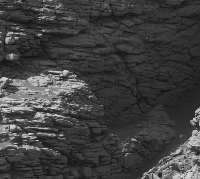 Sol 2924: Mast Camera (Mastcam)