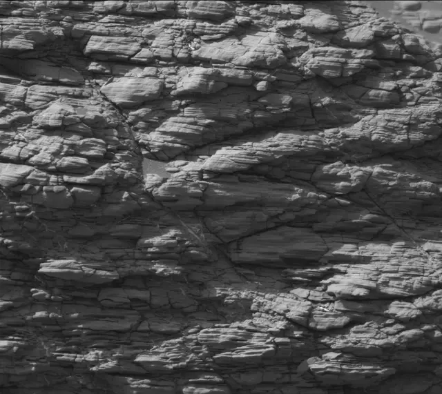 Sol 2924: Mast Camera (Mastcam)