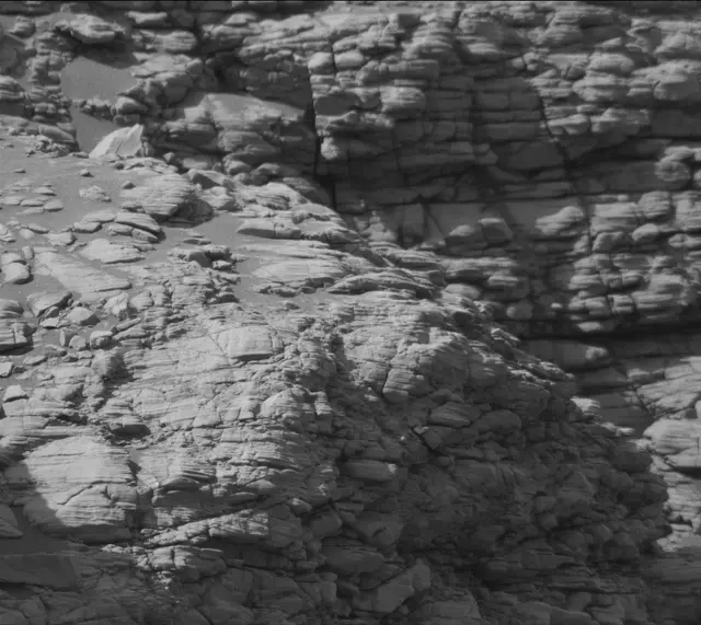 Sol 2924: Mast Camera (Mastcam)