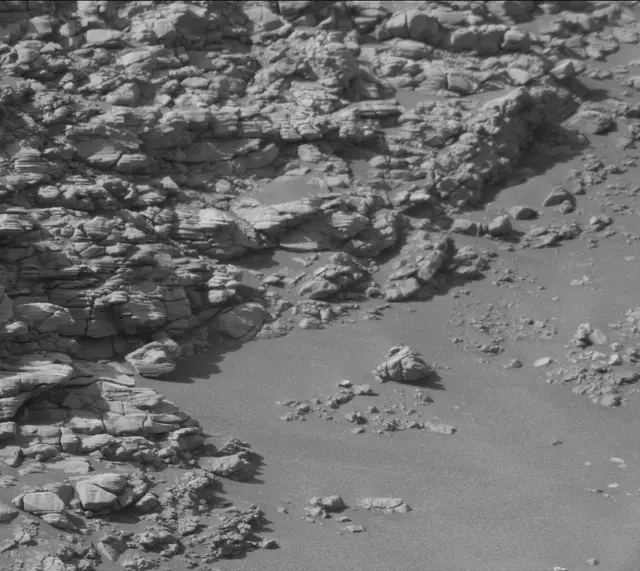 Sol 2924: Mast Camera (Mastcam)