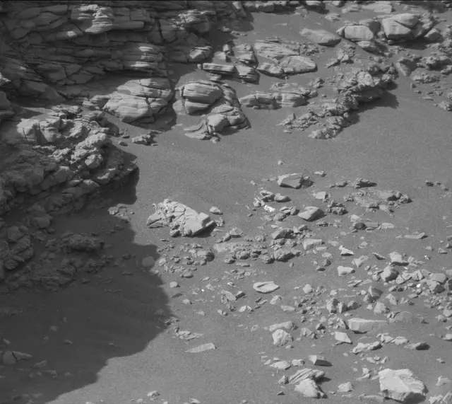 Sol 2924: Mast Camera (Mastcam)