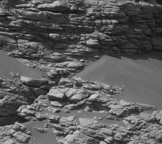 Sol 2924: Mast Camera (Mastcam)