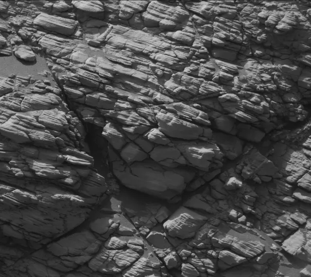Sol 2924: Mast Camera (Mastcam)