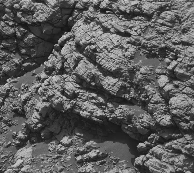 Sol 2924: Mast Camera (Mastcam)
