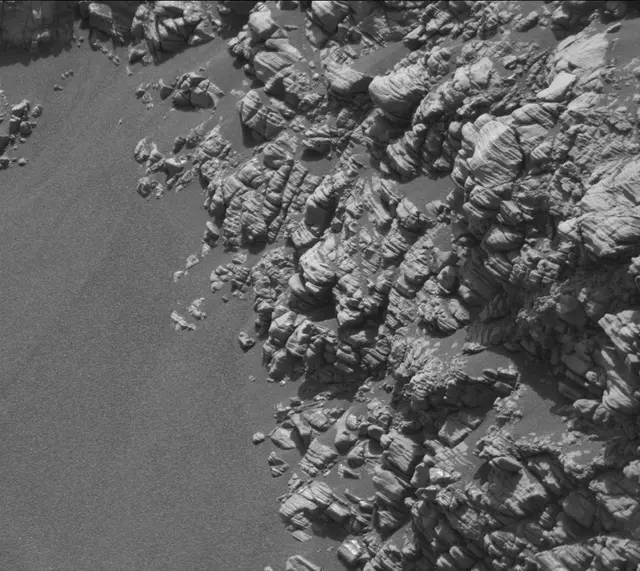 Sol 2924: Mast Camera (Mastcam)
