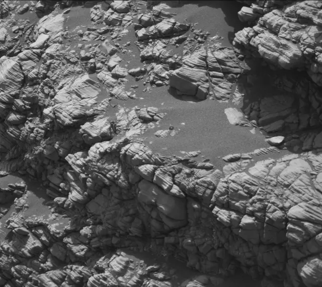 Sol 2924: Mast Camera (Mastcam)