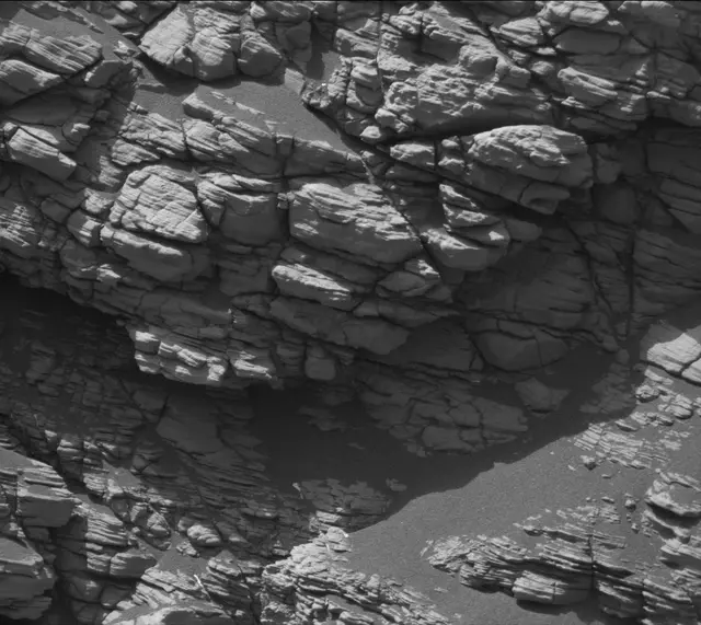 Sol 2924: Mast Camera (Mastcam)