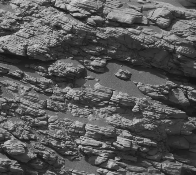 Sol 2924: Mast Camera (Mastcam)