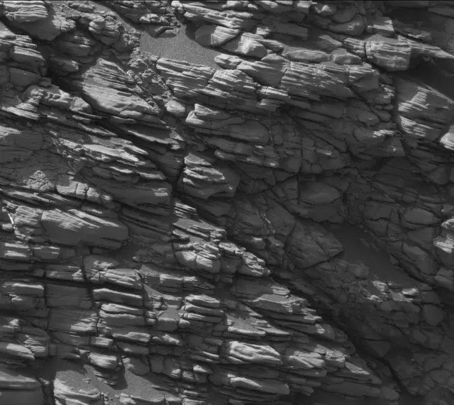 Sol 2924: Mast Camera (Mastcam)