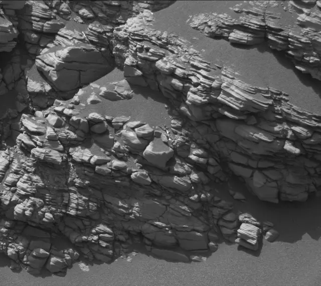 Sol 2924: Mast Camera (Mastcam)