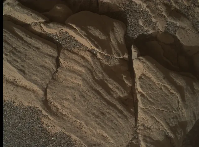 Sol 2925: Mars Hand Lens Imager (MAHLI)