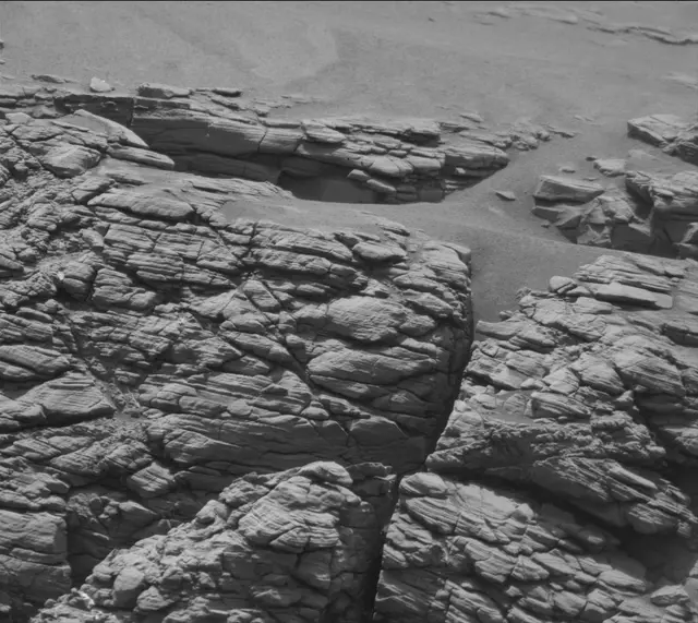 Sol 2926: Mast Camera (Mastcam)