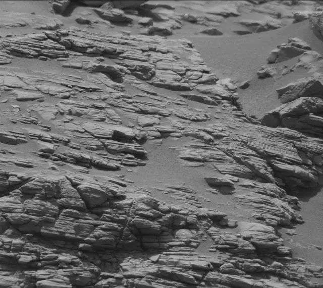 Sol 2926: Mast Camera (Mastcam)