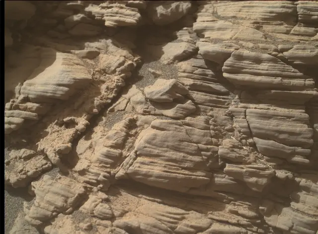 Sol 2926: Mars Hand Lens Imager (MAHLI)
