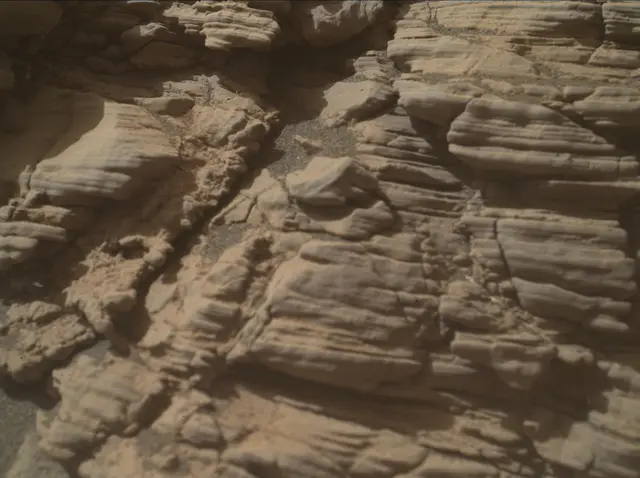Sol 2926: Mars Hand Lens Imager (MAHLI)