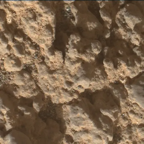 Sol 2928: Mars Hand Lens Imager (MAHLI)