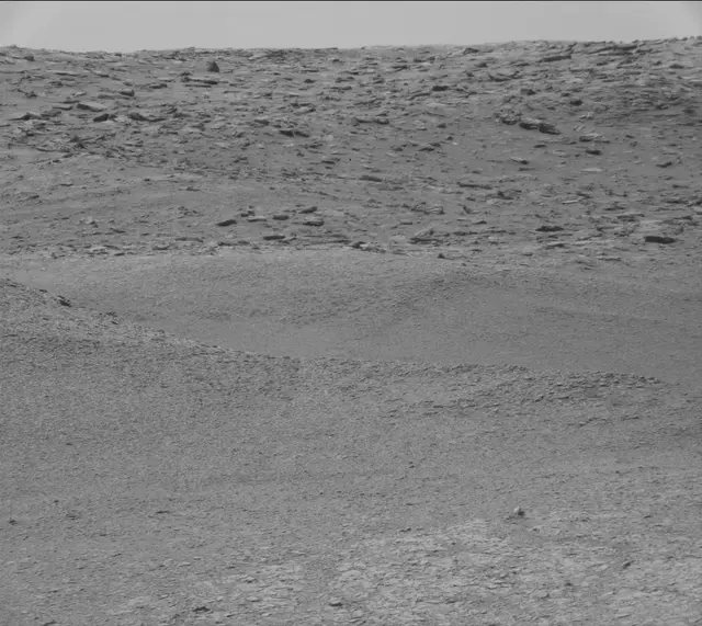Sol 2931: Mast Camera (Mastcam)