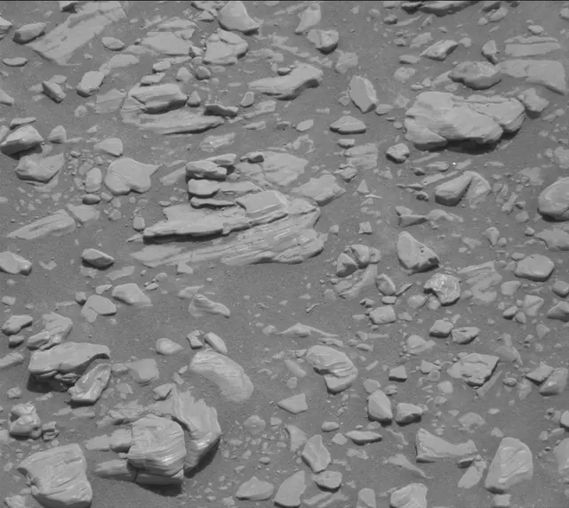 Sol 2933: Mast Camera (Mastcam)