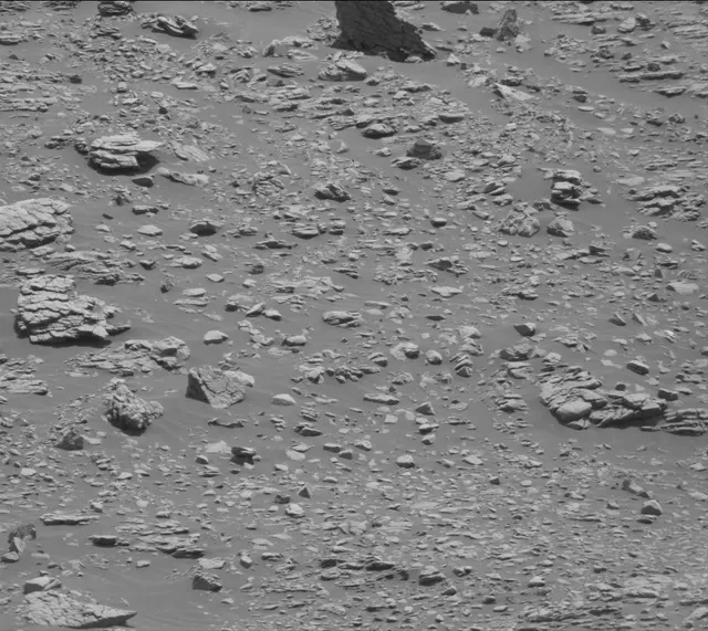 Sol 2933: Mast Camera (Mastcam)