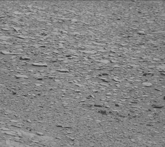 Sol 2933: Mast Camera (Mastcam)