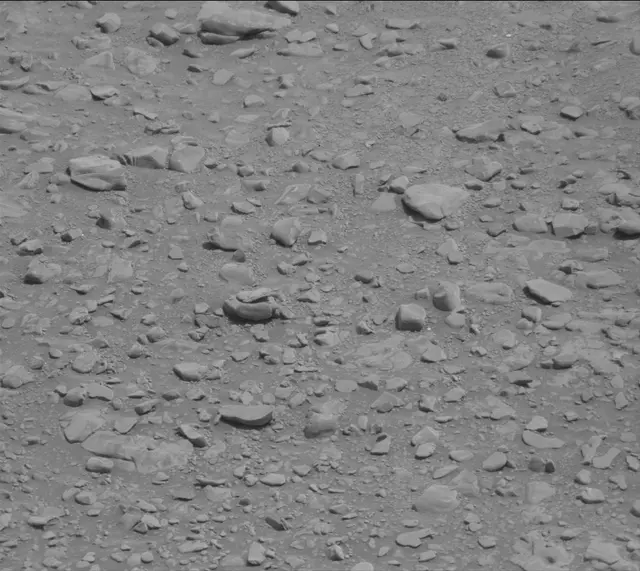 Sol 2933: Mast Camera (Mastcam)