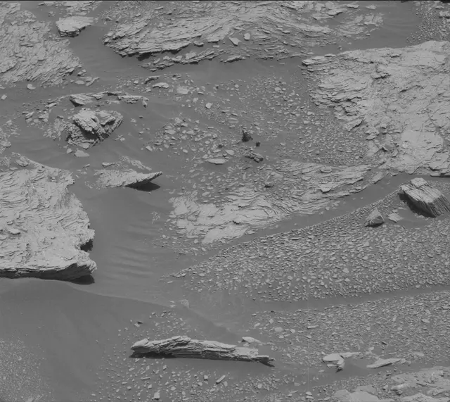 Sol 2935: Mast Camera (Mastcam)