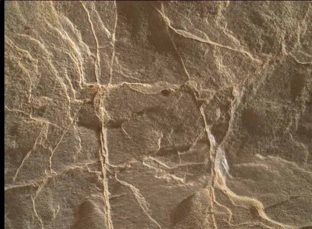 Sol 2935: Mars Hand Lens Imager (MAHLI)
