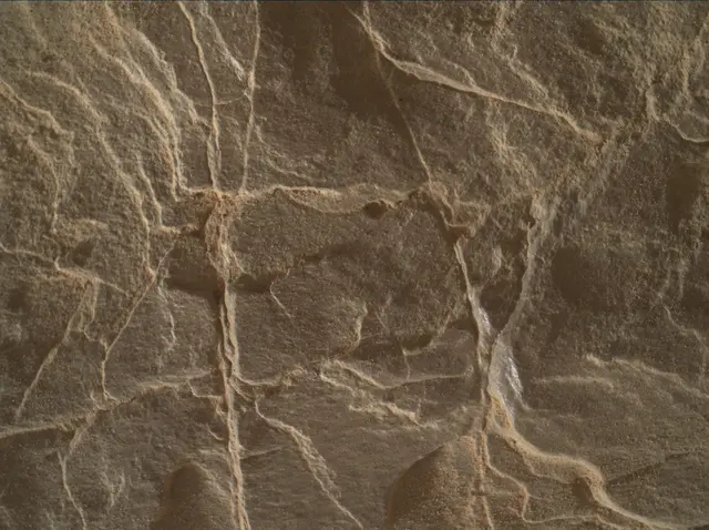 Sol 2935: Mars Hand Lens Imager (MAHLI)