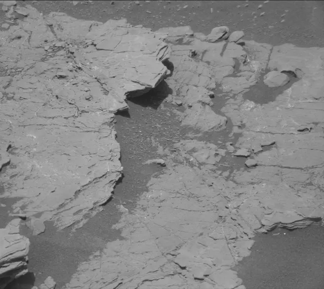 Sol 2936: Mast Camera (Mastcam)